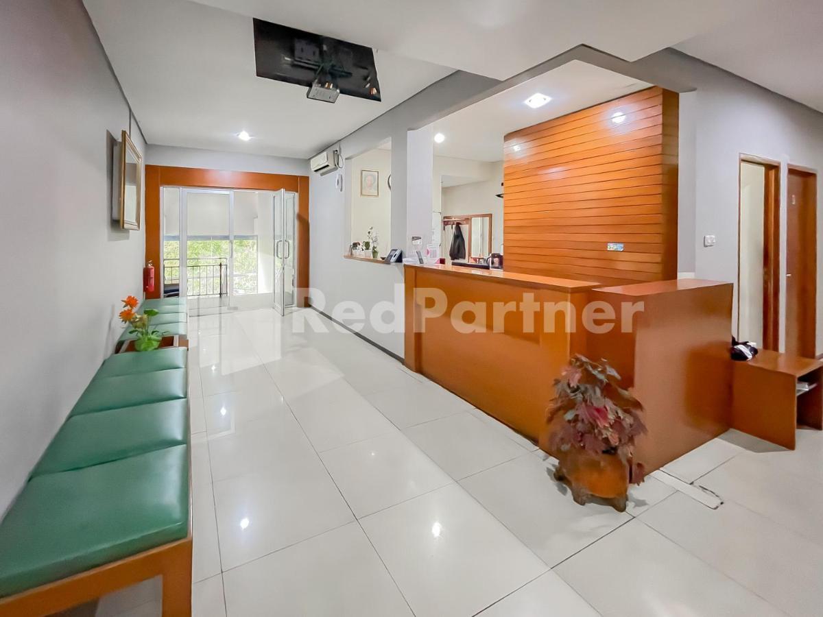 Sang Surya Guesthouse Syariah Near Rs Hasan Sadikin Mitra Reddoorz บันดุง ภายนอก รูปภาพ