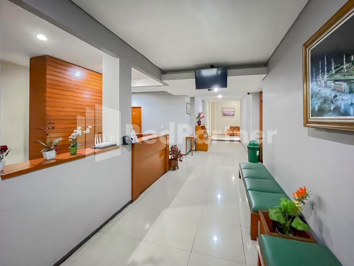 Sang Surya Guesthouse Syariah Near Rs Hasan Sadikin Mitra Reddoorz บันดุง ภายนอก รูปภาพ